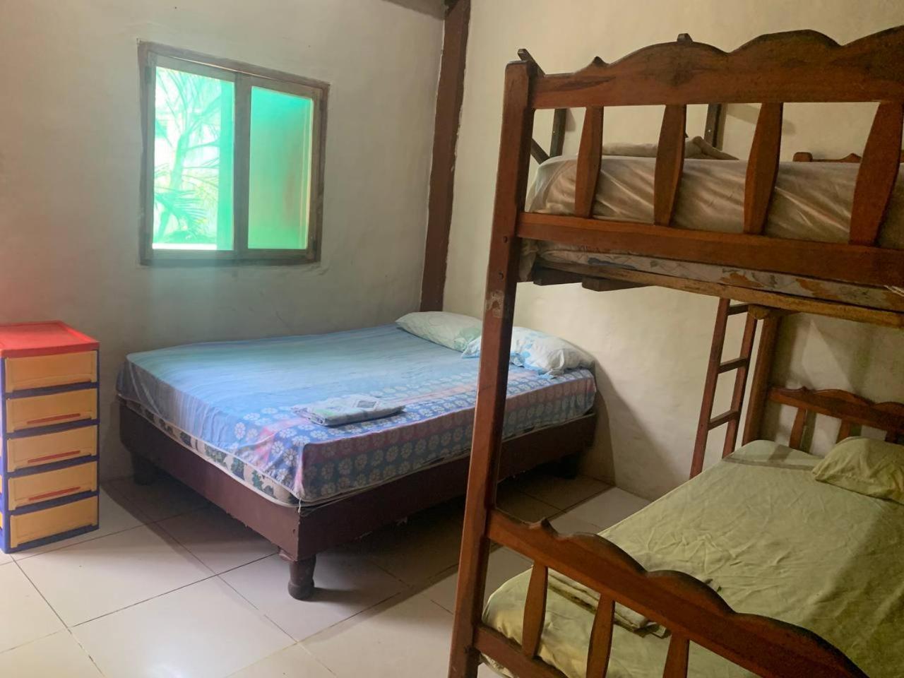 מונטניטה Hostal Mamacucha מראה חיצוני תמונה
