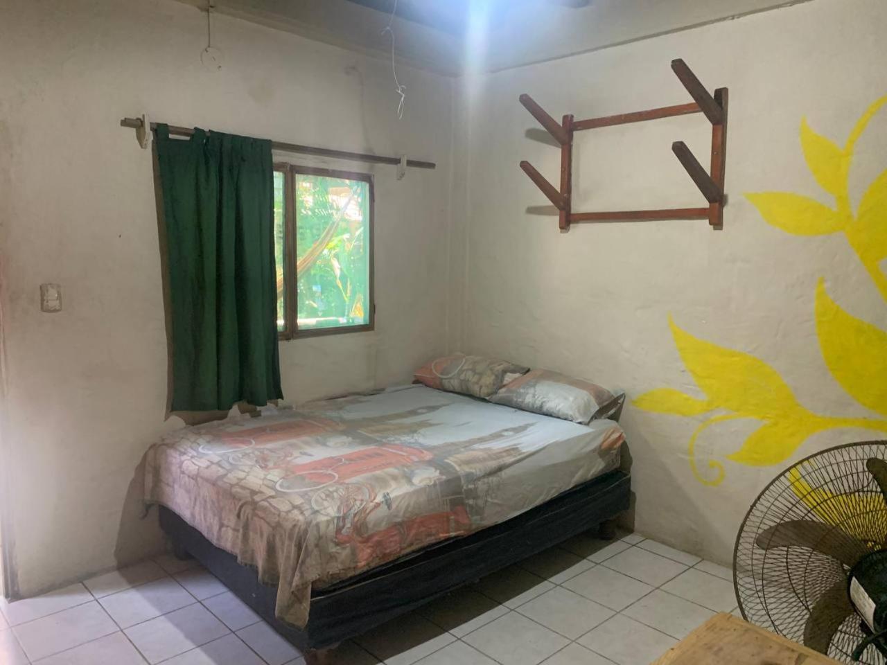 מונטניטה Hostal Mamacucha מראה חיצוני תמונה