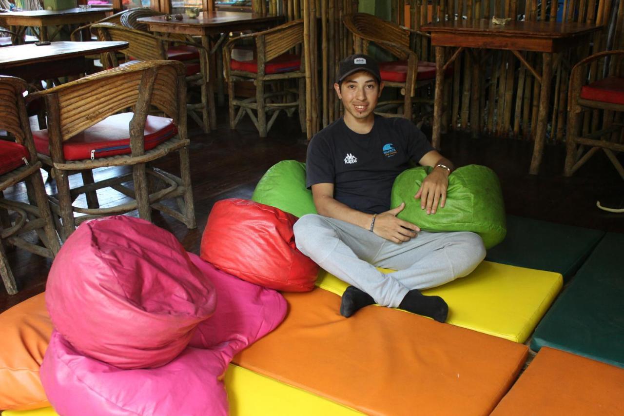 מונטניטה Hostal Mamacucha מראה חיצוני תמונה
